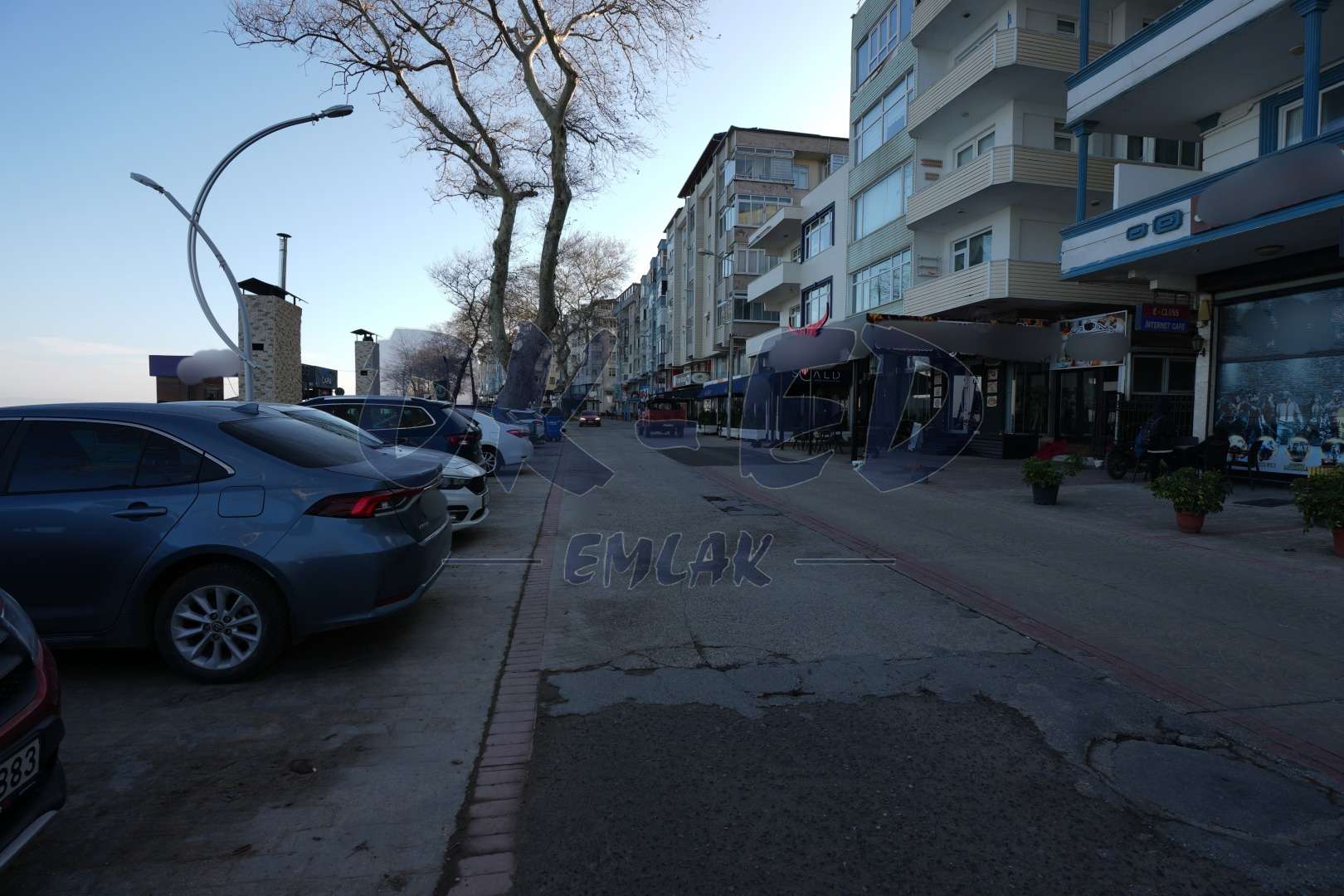 Akçakoca Çınar Sokakta Satılık 4+2 Dubleks Daire