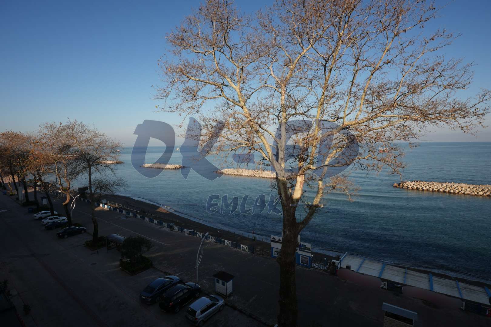 Akçakoca Çınar Sokakta Satılık 4+2 Dubleks Daire