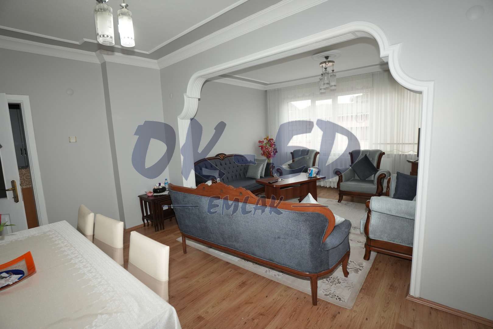 Bağlık Mahallesi Cadde Üzerinde Satılık 2+1 Daire