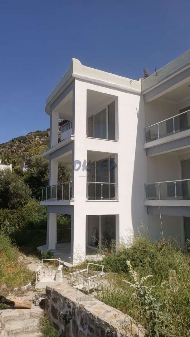 Bodrum Gündoğan'da Havuzlu Site İçerisinde Satılık 2+1 Deniz Manzaralı Daire
