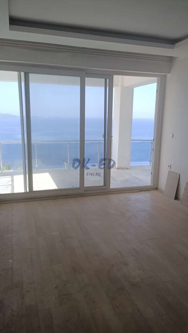 Bodrum Gündoğan'da Havuzlu Site İçerisinde Satılık 2+1 Deniz Manzaralı Daire