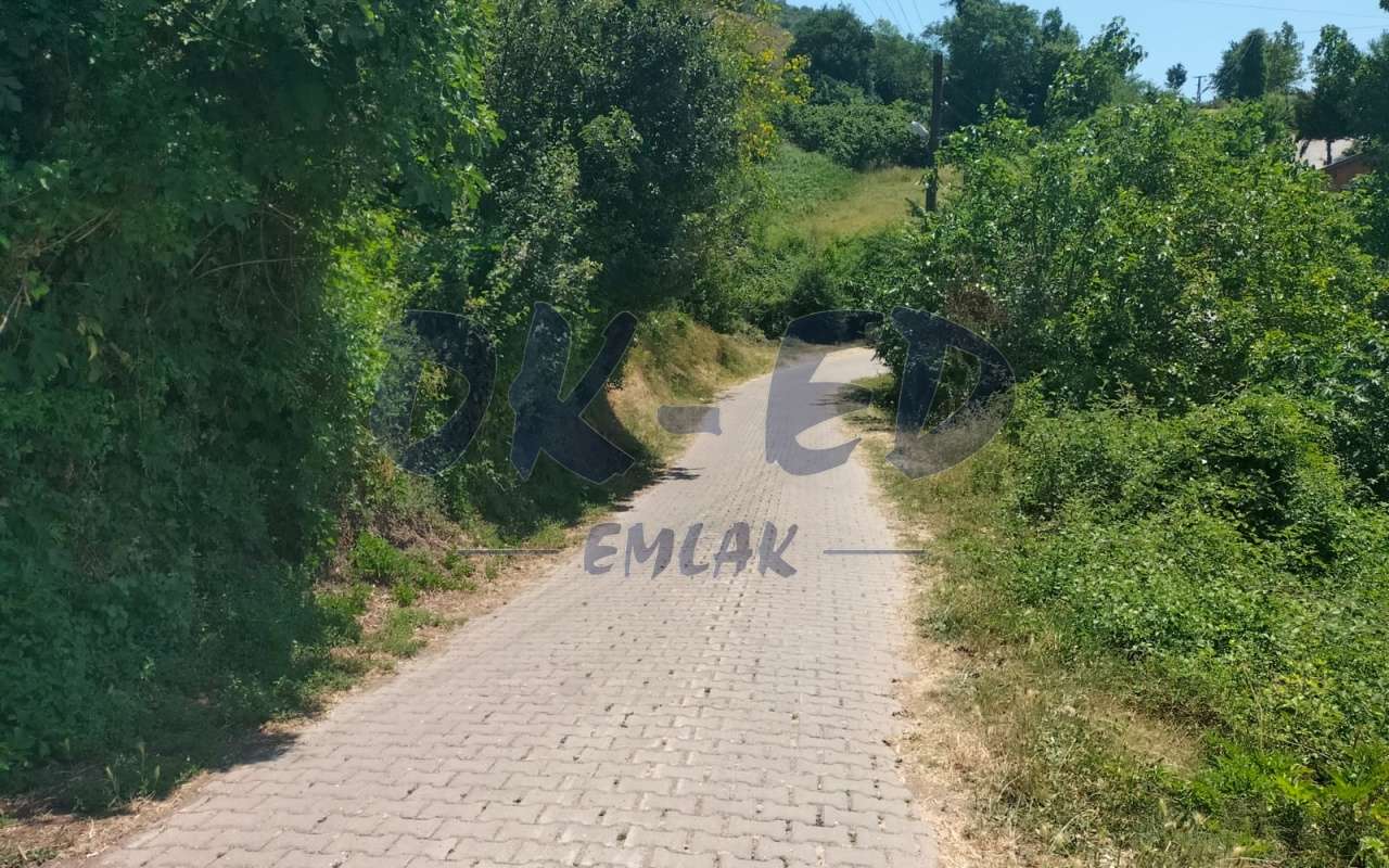 BÖLÜCEK MAHALLESİNDE KİRALIK ARSA