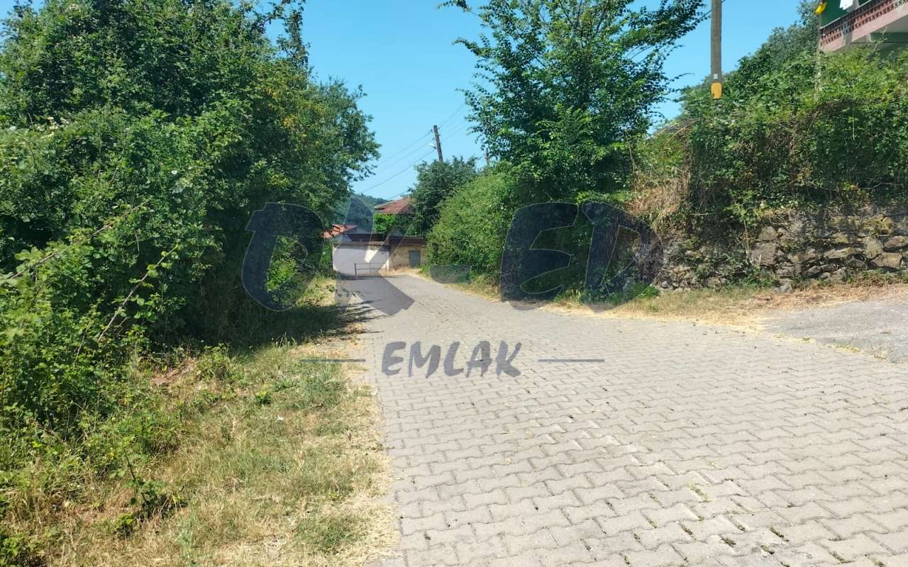 BÖLÜCEK MAHALLESİNDE KİRALIK ARSA