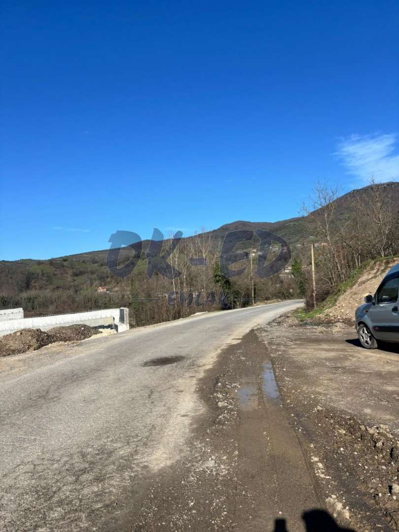 DÜZPELİT KÖYÜNDE SATILIK ARSA