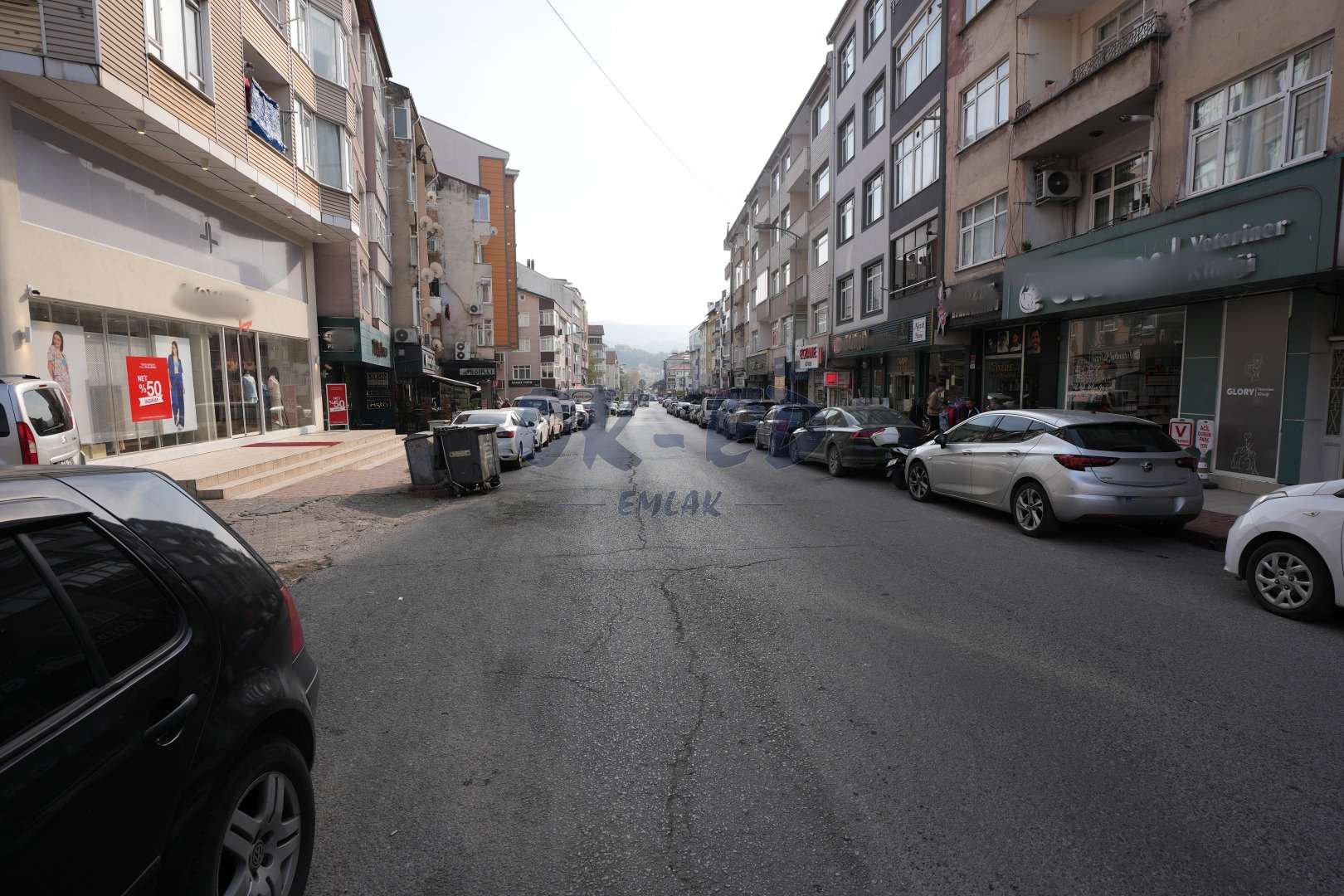 Erdemir Caddesi Üzerinde Devren Kiralık Dükkan