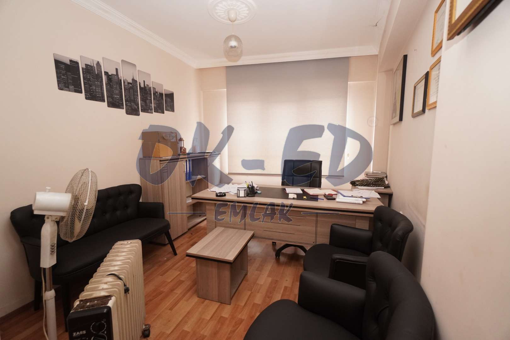 Müftü Mahallesi Çarşı İçinde Kiralık Ofis