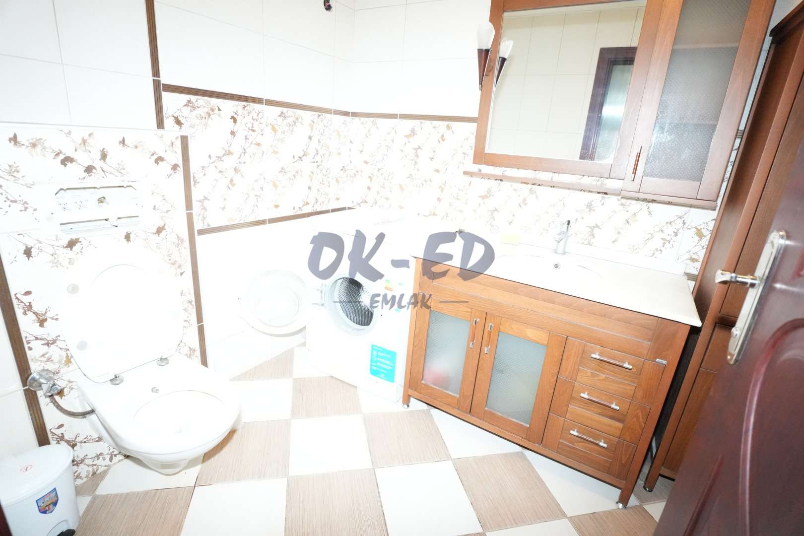 Süleymanlar Mahallesinde Eşyalı Kiralık 2+1 Daire