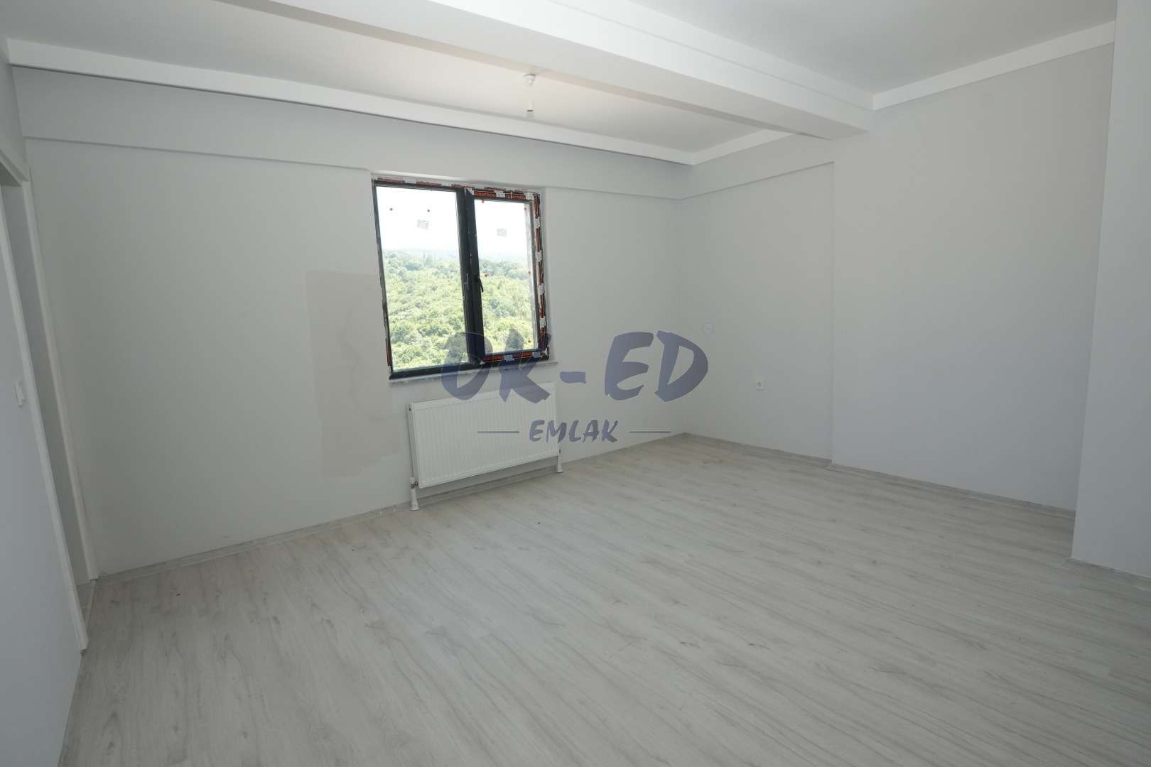 Uzunmehmet Mahallesi Site İçerisinde Havuzlu Satılık Daire