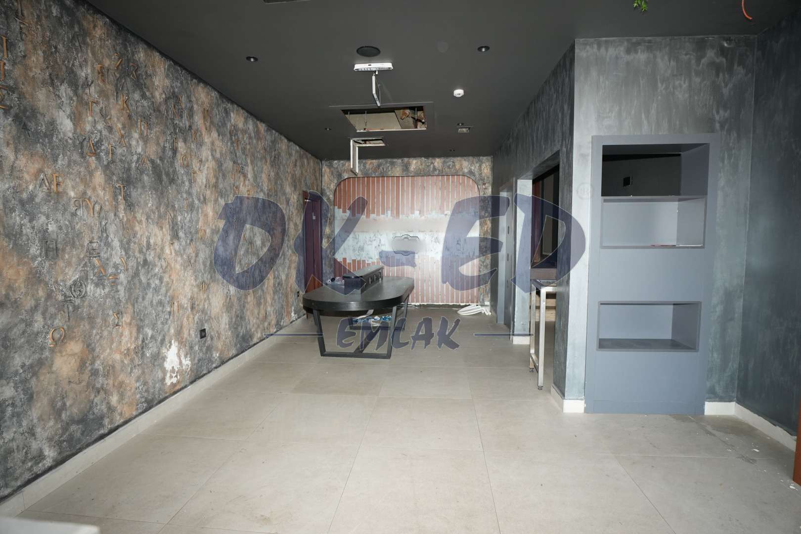 Yalı Caddesi’nde Satılık Dükkan