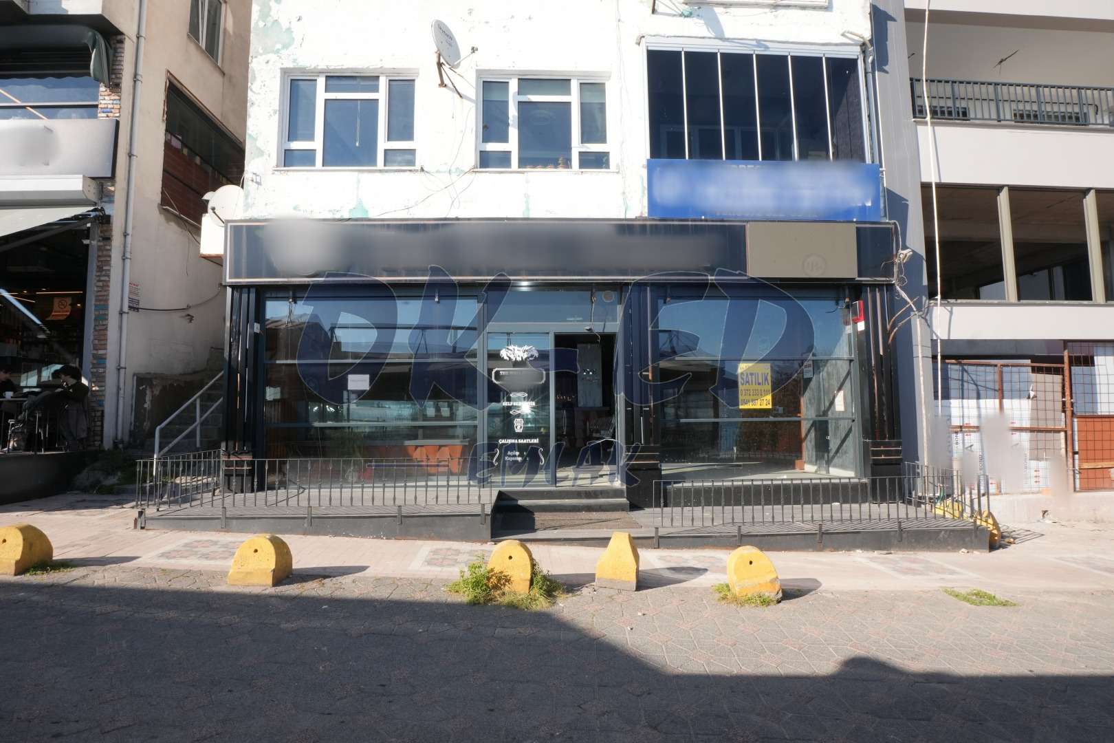 Yalı Caddesi’nde Satılık Dükkan