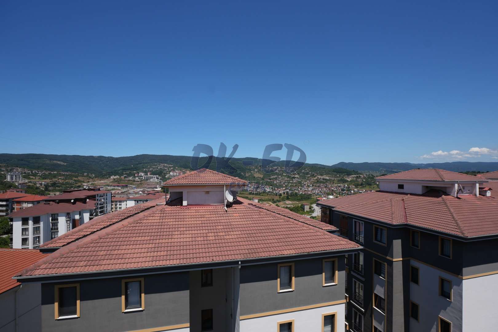 Kepez Dağevlerinde Kiralık 3+1 Daire