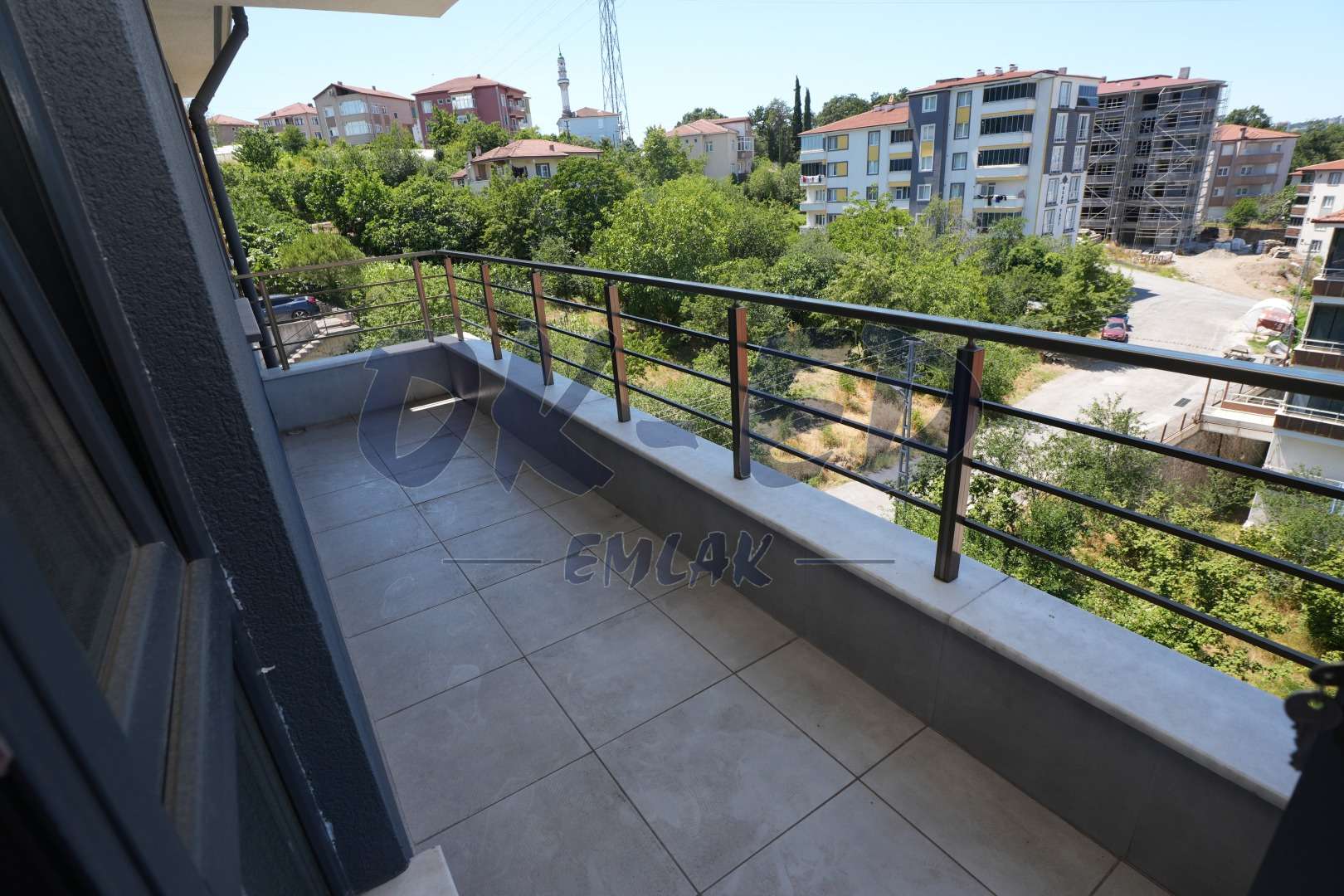 Kepez Dağevlerinde Kiralık 3+1 Daire