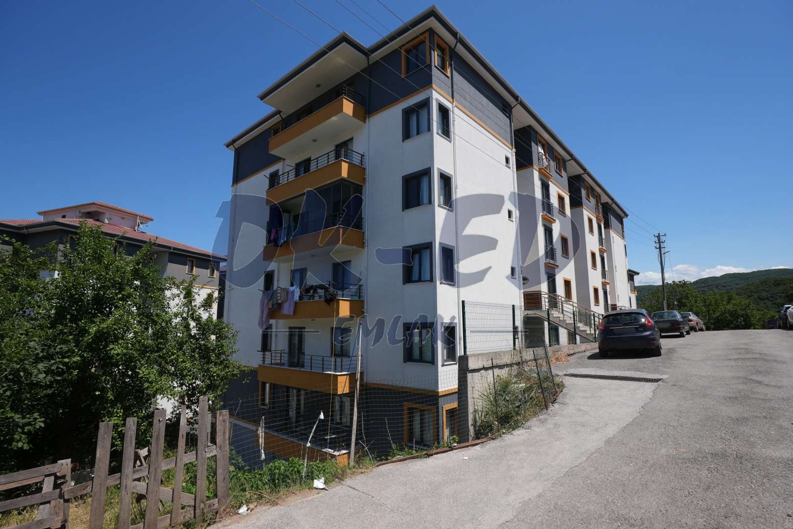 Kepez Dağevlerinde Kiralık 3+1 Daire