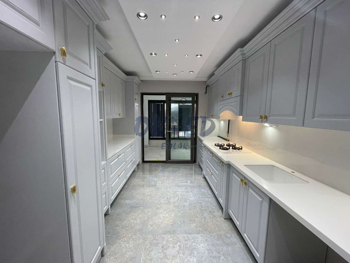 Kırmacı Mahallesinde 190m² Satılık 3+1 Lüks Daire - Deniz ve Doğa Manzaralı