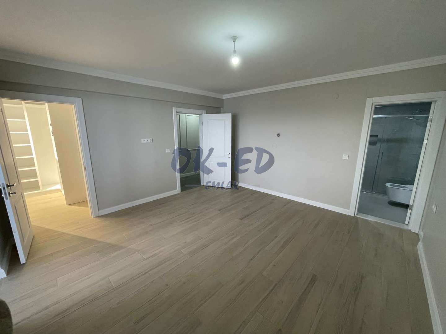 Kırmacı Mahallesinde 190m² Satılık 3+1 Lüks Daire - Deniz ve Doğa Manzaralı