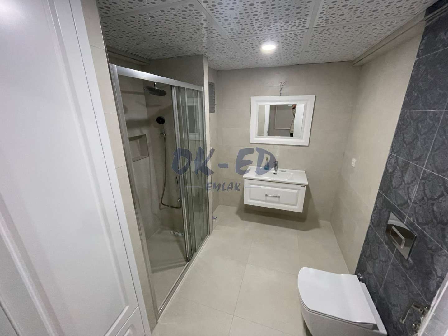 Kırmacı Mahallesinde 190m² Satılık 3+1 Lüks Daire - Deniz ve Doğa Manzaralı