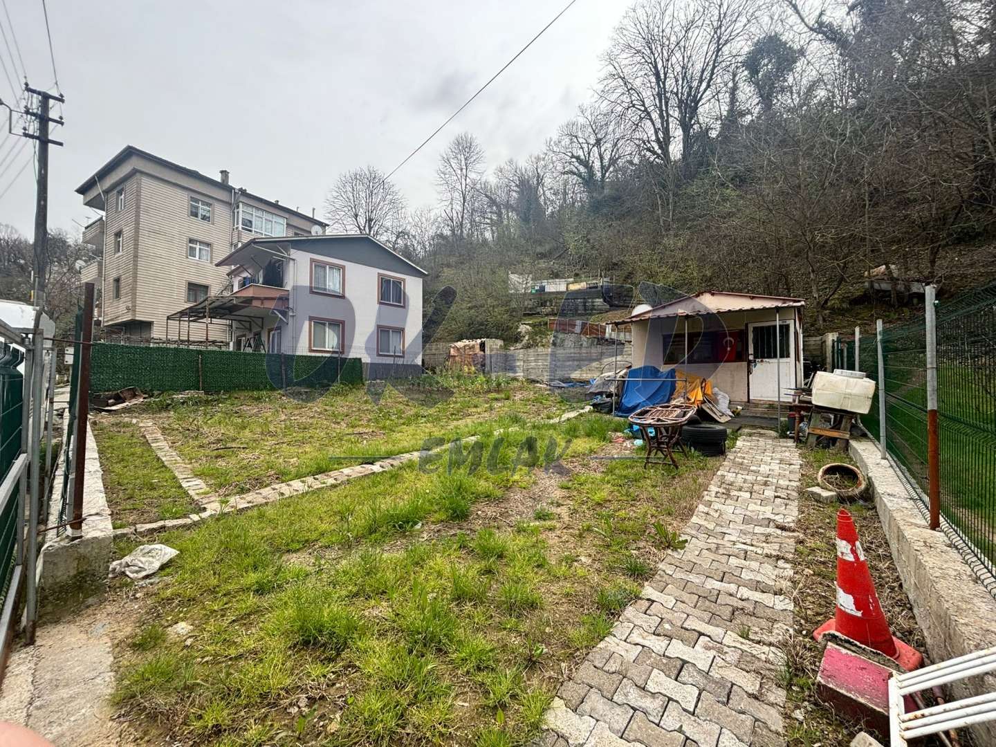 KIŞLA MEVKİİNDE SATILIK İMARLI ARSA