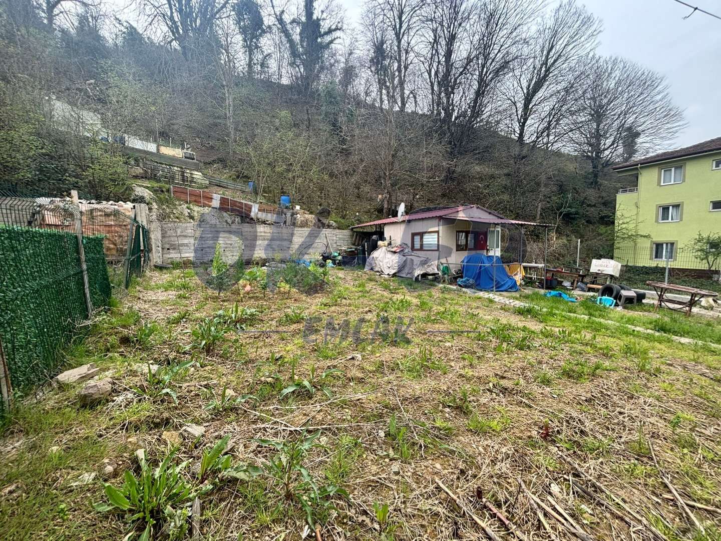 KIŞLA MEVKİİNDE SATILIK İMARLI ARSA