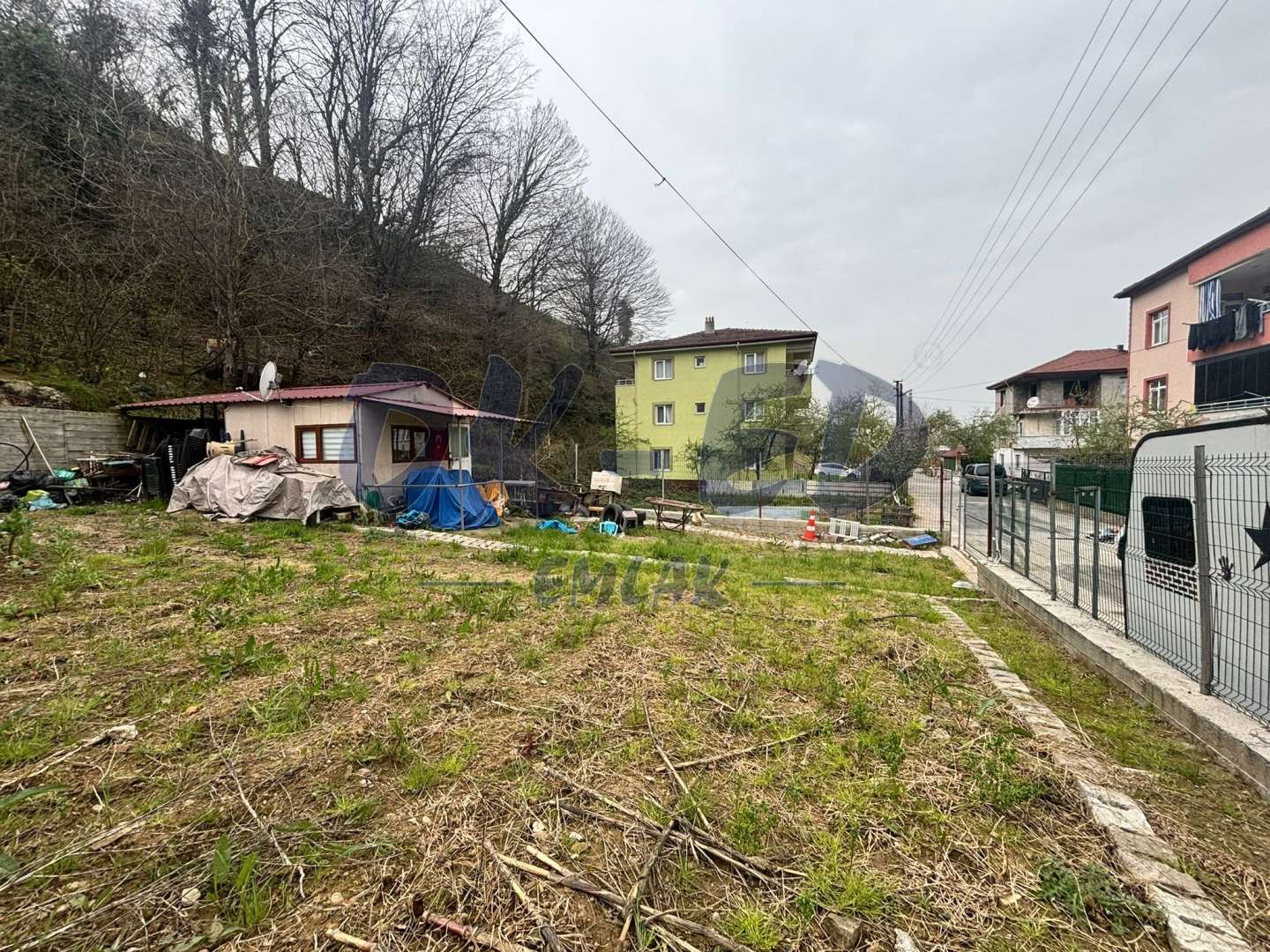 KIŞLA MEVKİİNDE SATILIK İMARLI ARSA