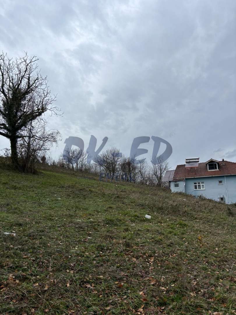 KIZILCAPINAR KÖYÜNDE SATILIK ARSA