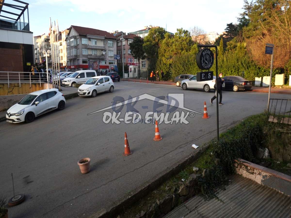 Müftü Mahallesi Erdemir Caddesi Mevkii Kiralık Dükkan
