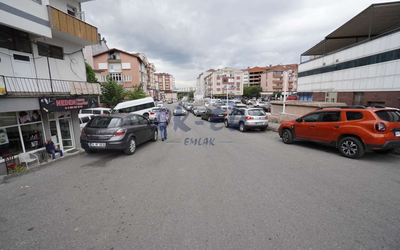 Müftü Mahallesinde Satılık Dükkan
