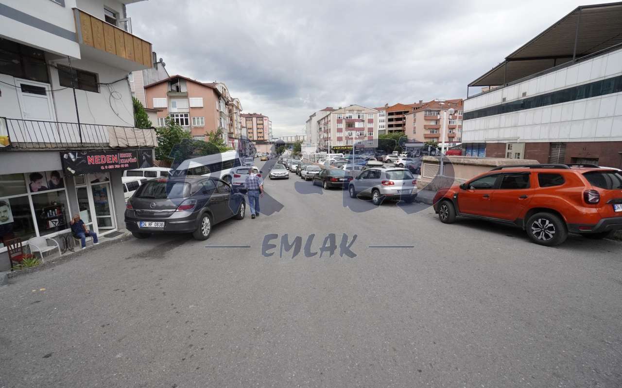 Müftü Mahallesinde Satılık Dükkan