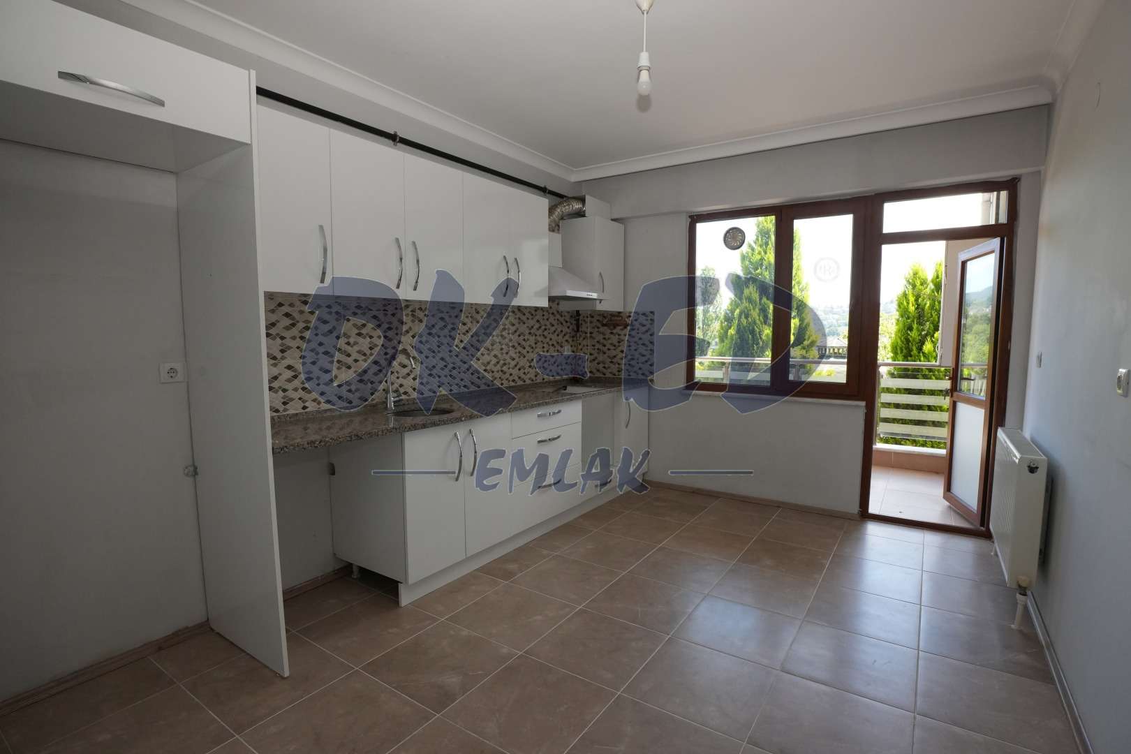 Sarıkokmaz Mahallesi Mimoza Konaklarında Kiralık 3+1 Daire