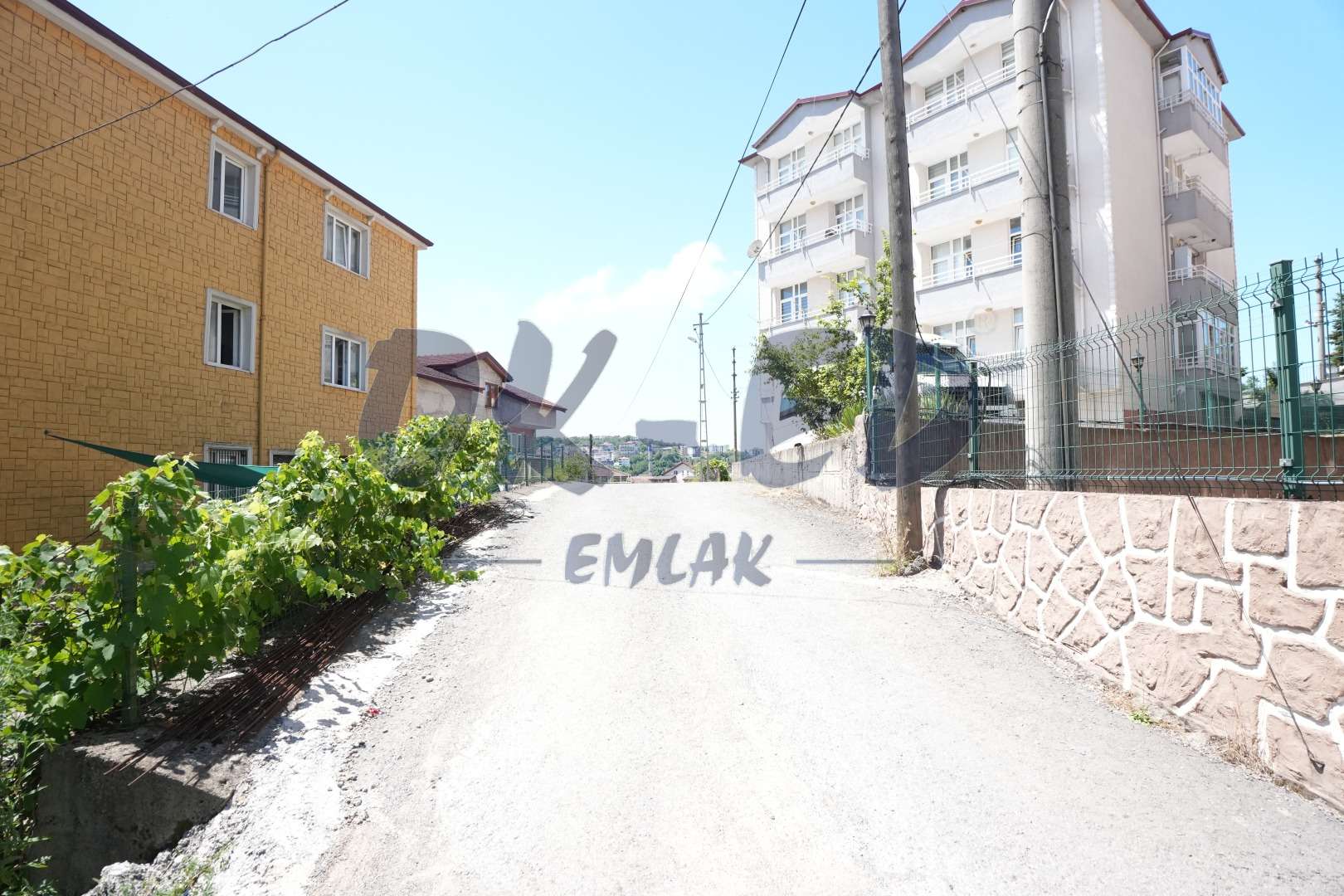 Sarıkokmaz Mahallesi Mimoza Konaklarında Kiralık 3+1 Daire