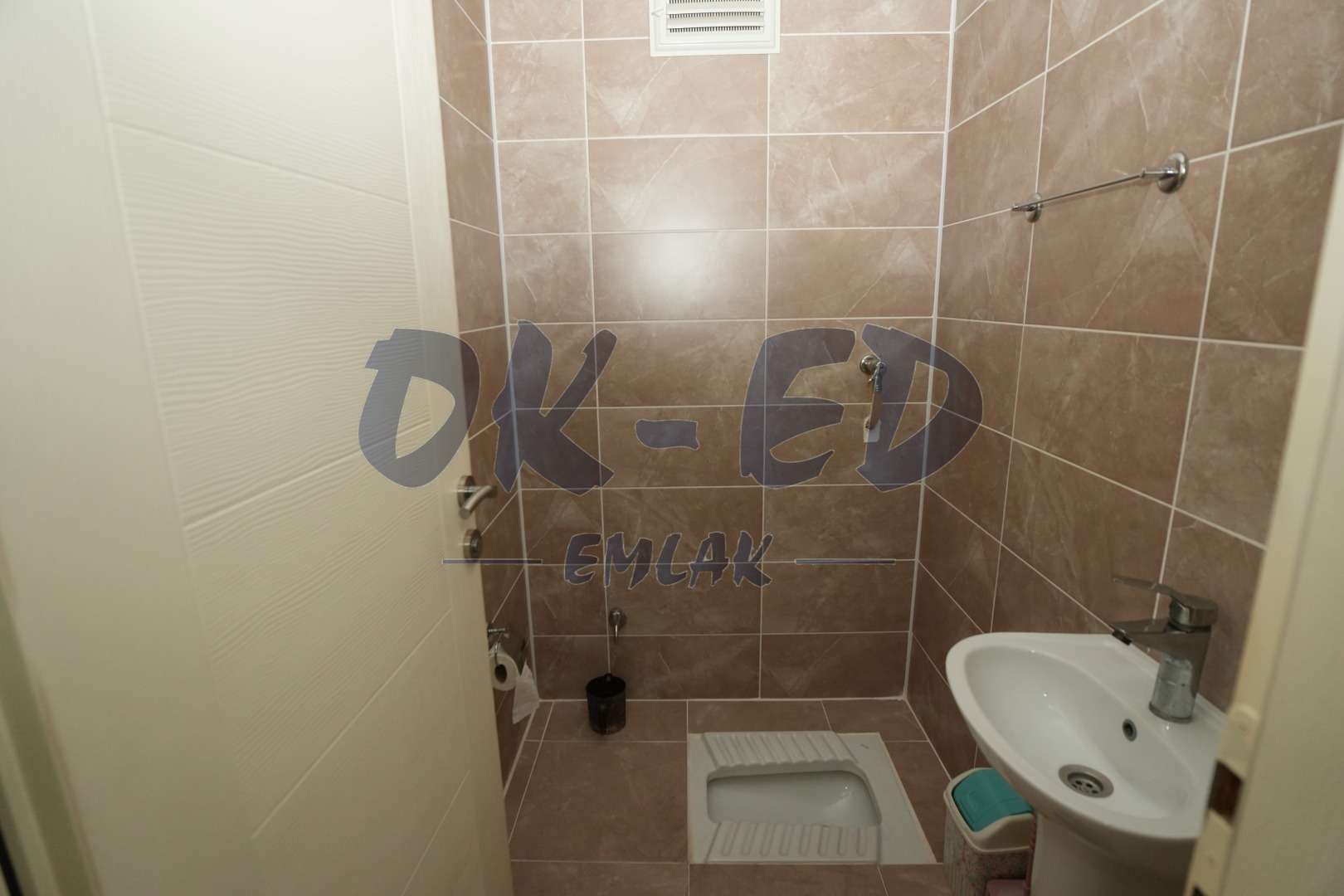 Sarıkokmaz Mahallesi Mimoza Konaklarında Kiralık 3+1 Daire