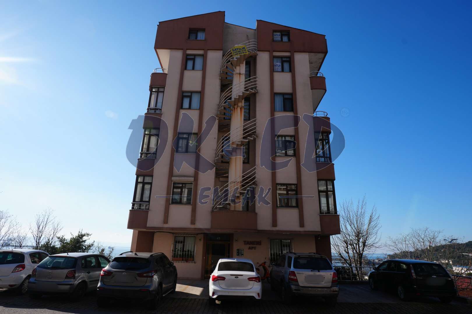 Süleymanlar Mahallesinde Satılık 3+1 Daire