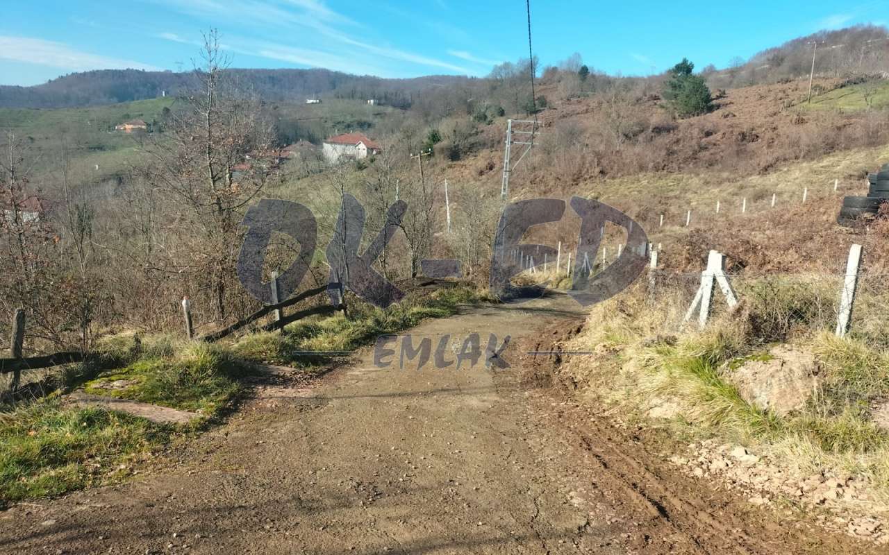 ÜÇKÖY MEVKİİNDE SATILIK ARSA
