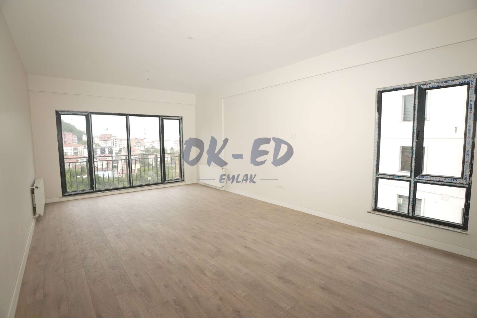 Uzunmehmet Mahallesi Çavdarlıda Satılık 4+1 Daire